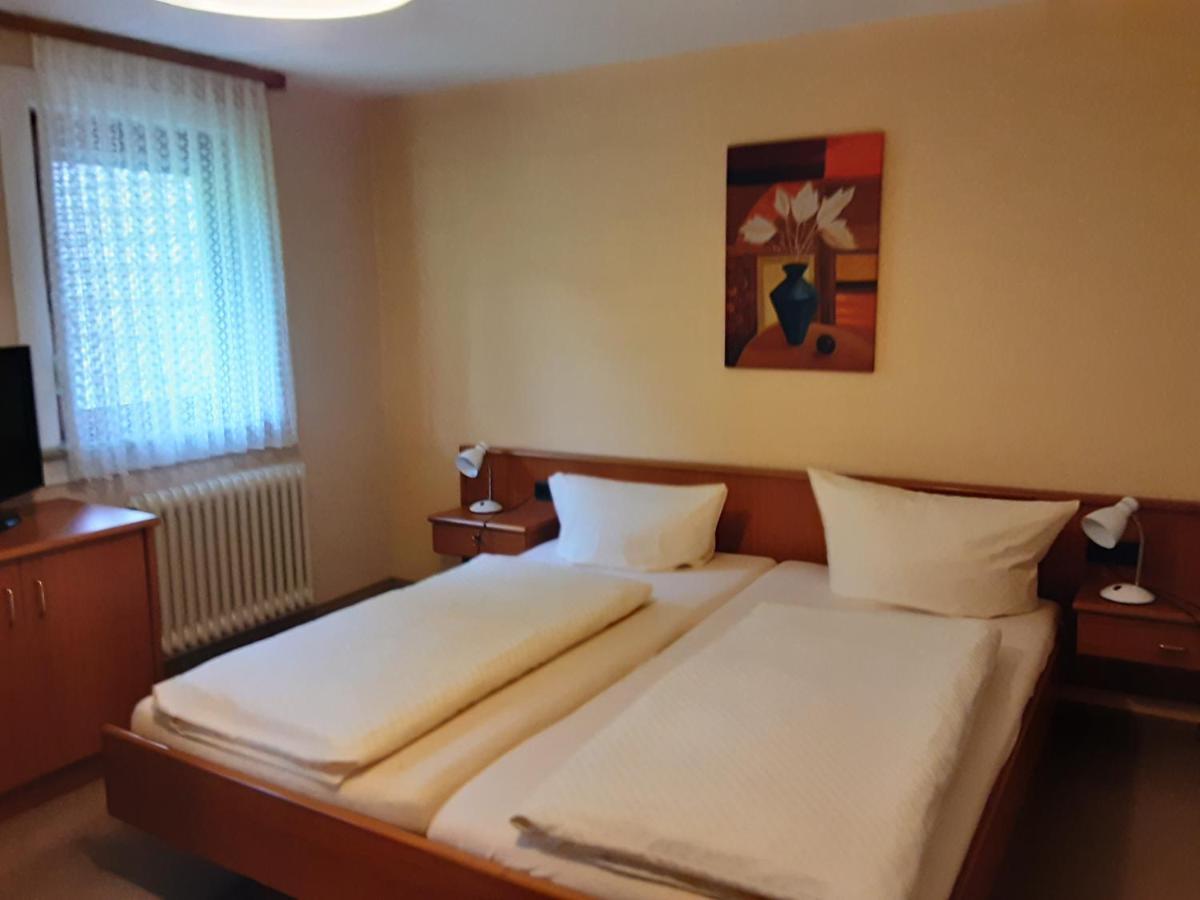 Hotel Gasthof Zur Krone Oberzent Kültér fotó