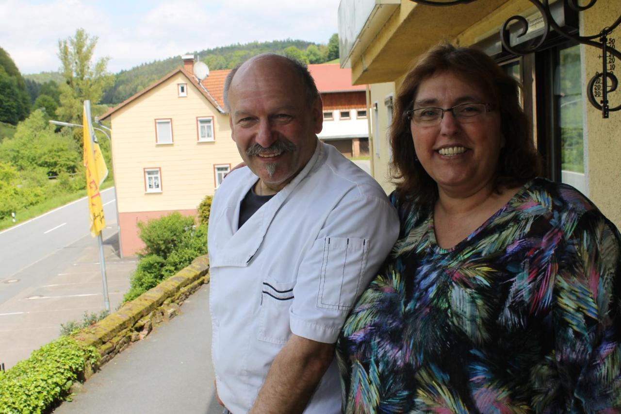Hotel Gasthof Zur Krone Oberzent Kültér fotó