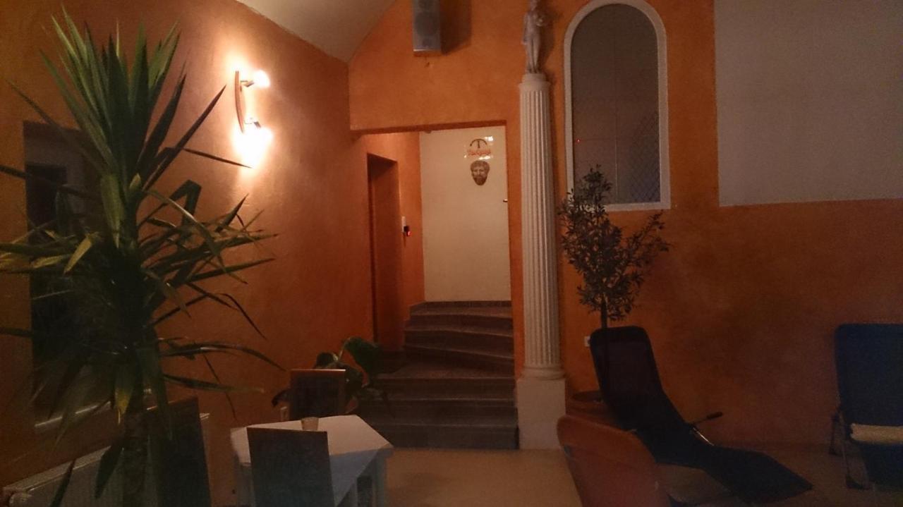 Hotel Gasthof Zur Krone Oberzent Kültér fotó
